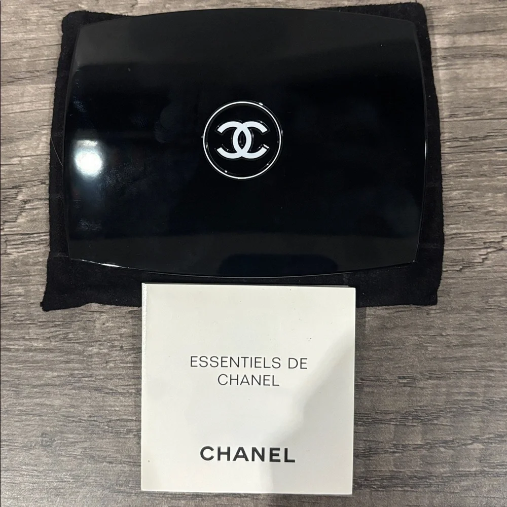 CHANEL Eyeshadow Palette, Brand New Never Used, RARE FIND, Six Colors
